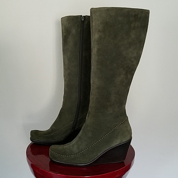 aerosoles gather round